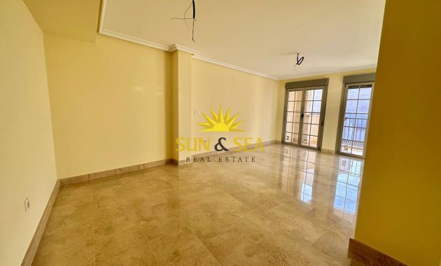 Apartment - Перепродажа - Torrevieja - Centro