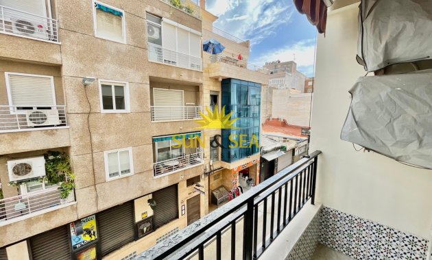 Apartment - Перепродажа - Torrevieja - Centro