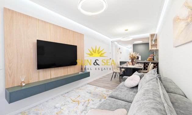 Apartment - Перепродажа - Torrevieja - Centro