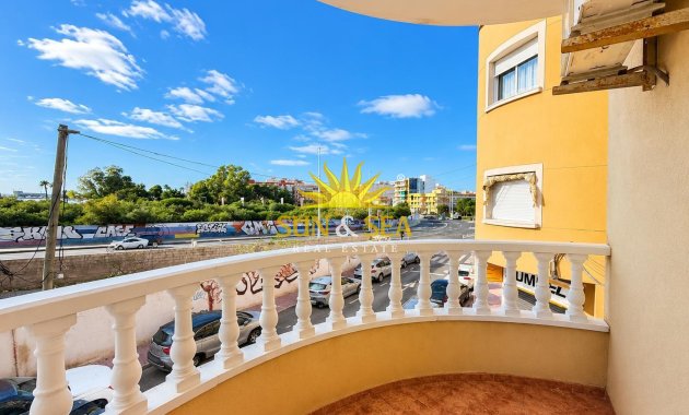 Apartment - Перепродажа - Torrevieja - Paseo maritimo