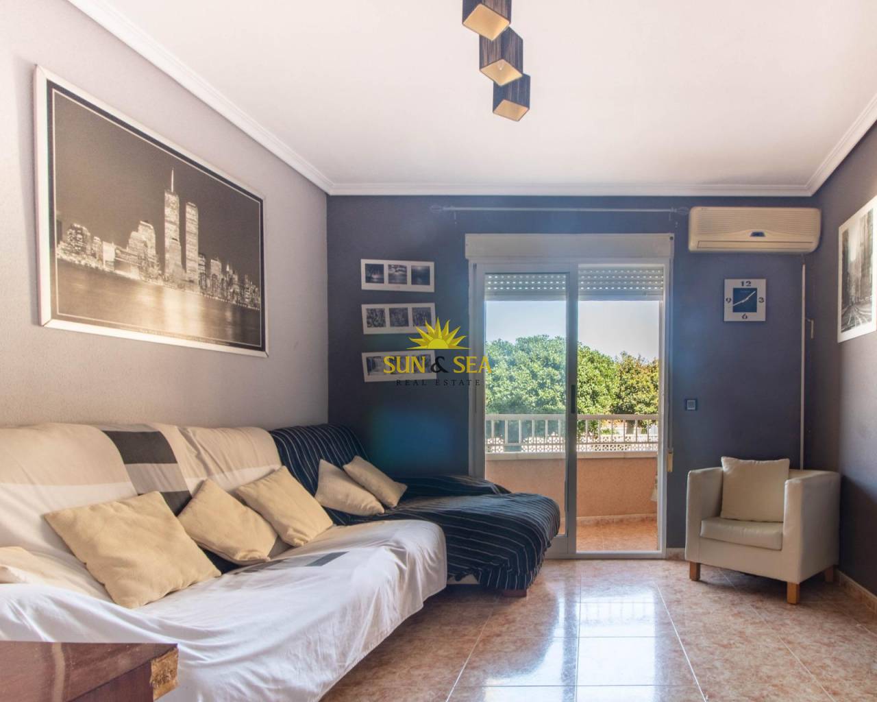 Apartment - Resale - Torrevieja - Playa de los locos