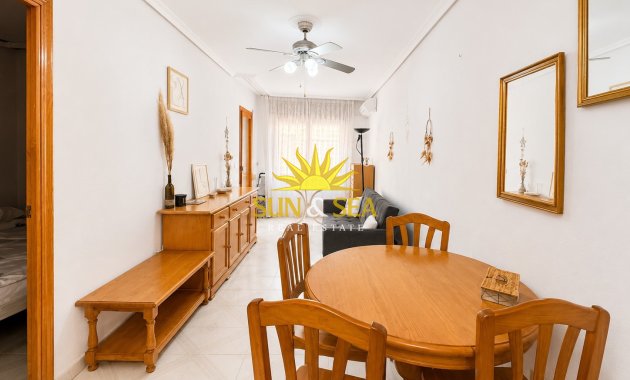 Apartment - Resale - Torrevieja - SS00-595J