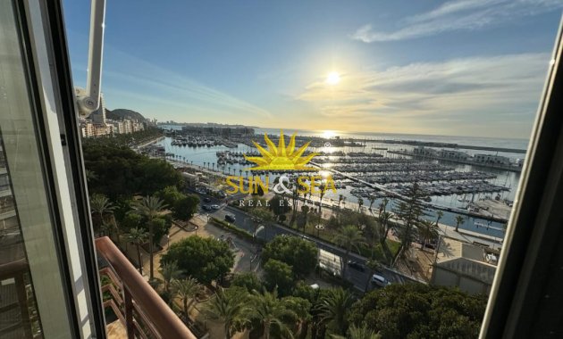Appartement - Herverkoop - Alicante - Centro