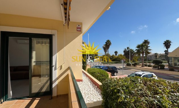 Appartement - Herverkoop - Orihuela Costa - Villamartín-Las Filipinas