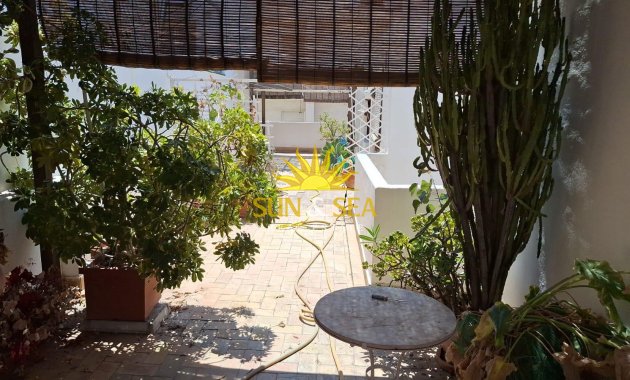 Appartement - Lange Termijn Verhuur - Alicante - Centro