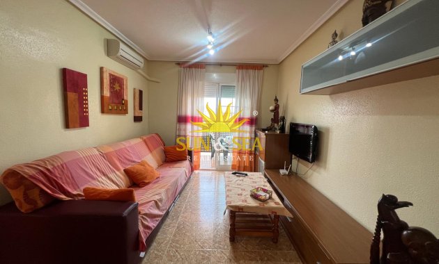 Appartement - Lange Termijn Verhuur -  - 