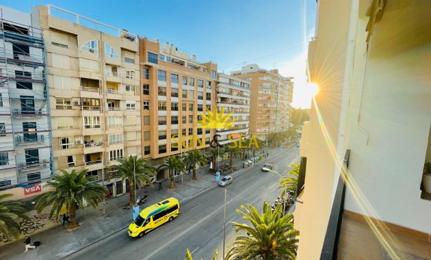 Appartement - Location à long terme - Alicante - Centro
