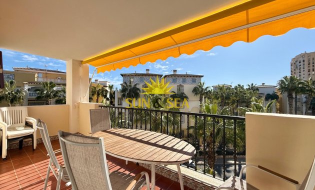 Appartement - Location à long terme - Torrevieja - Playa de los Locos