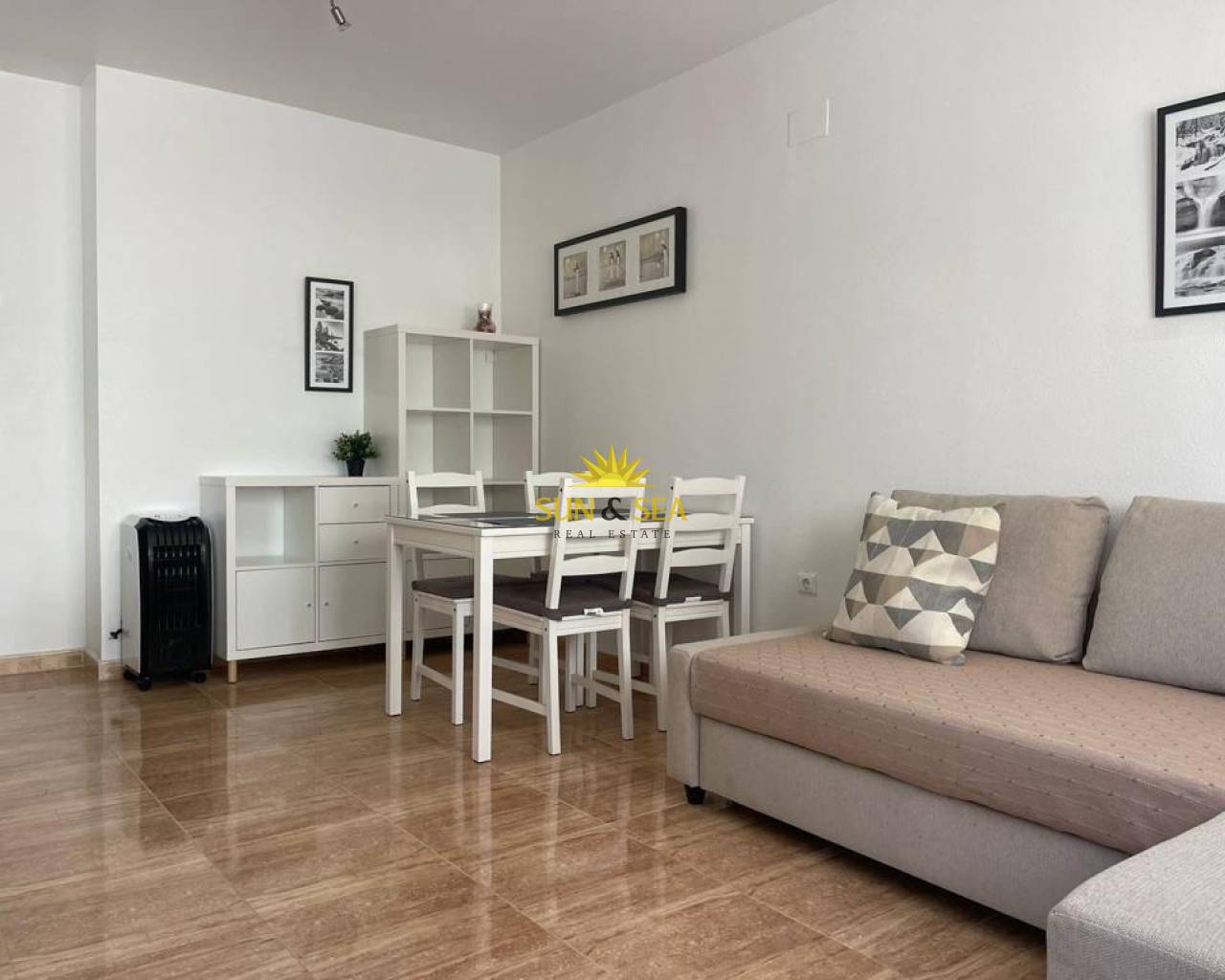 Appartement - Location longue durée - Torrevieja - Curva del Palangre