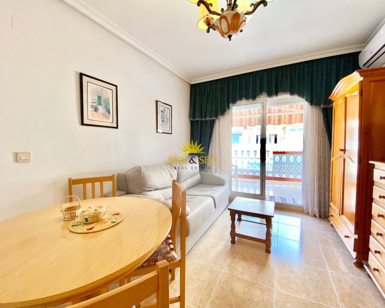 Appartement - Location longue durée - Torrevieja - Playa del Cura