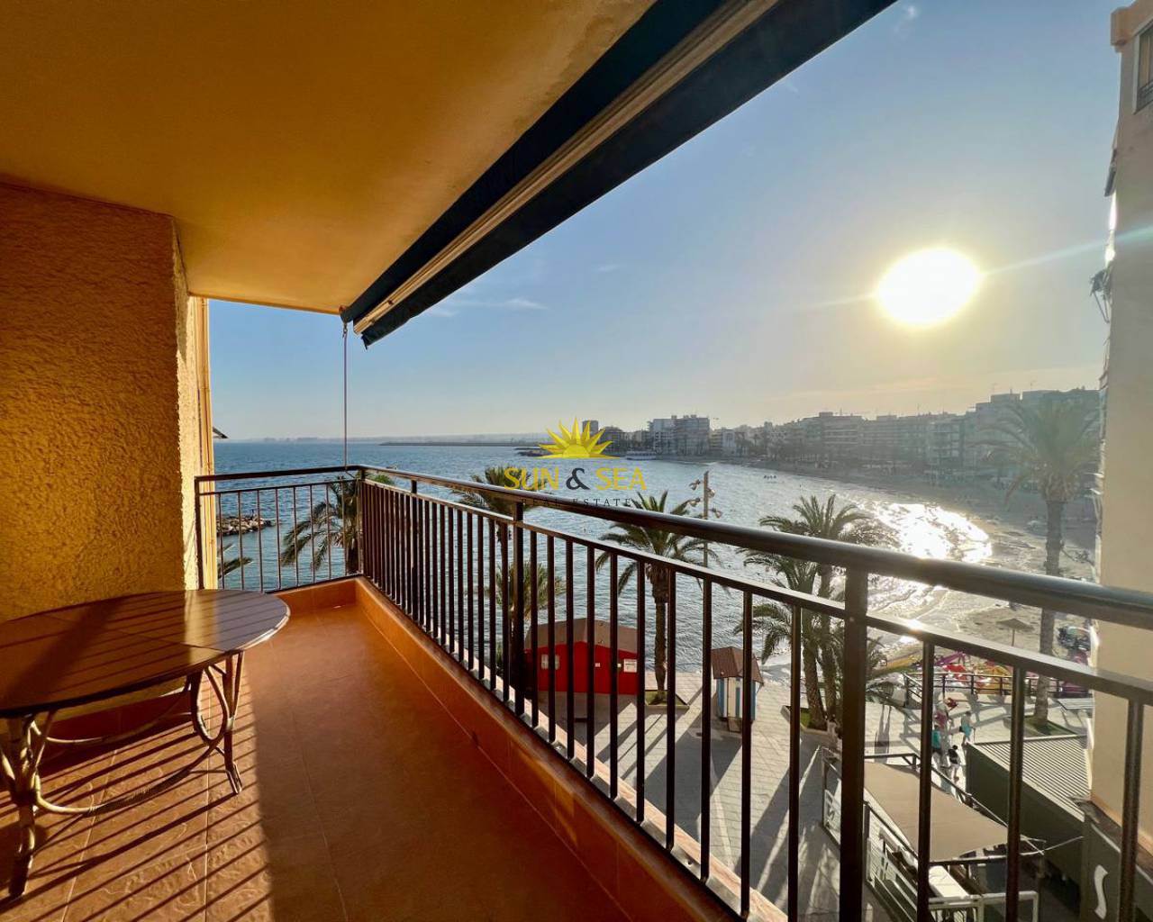 Appartement - Location longue durée - Torrevieja - Playa del Cura