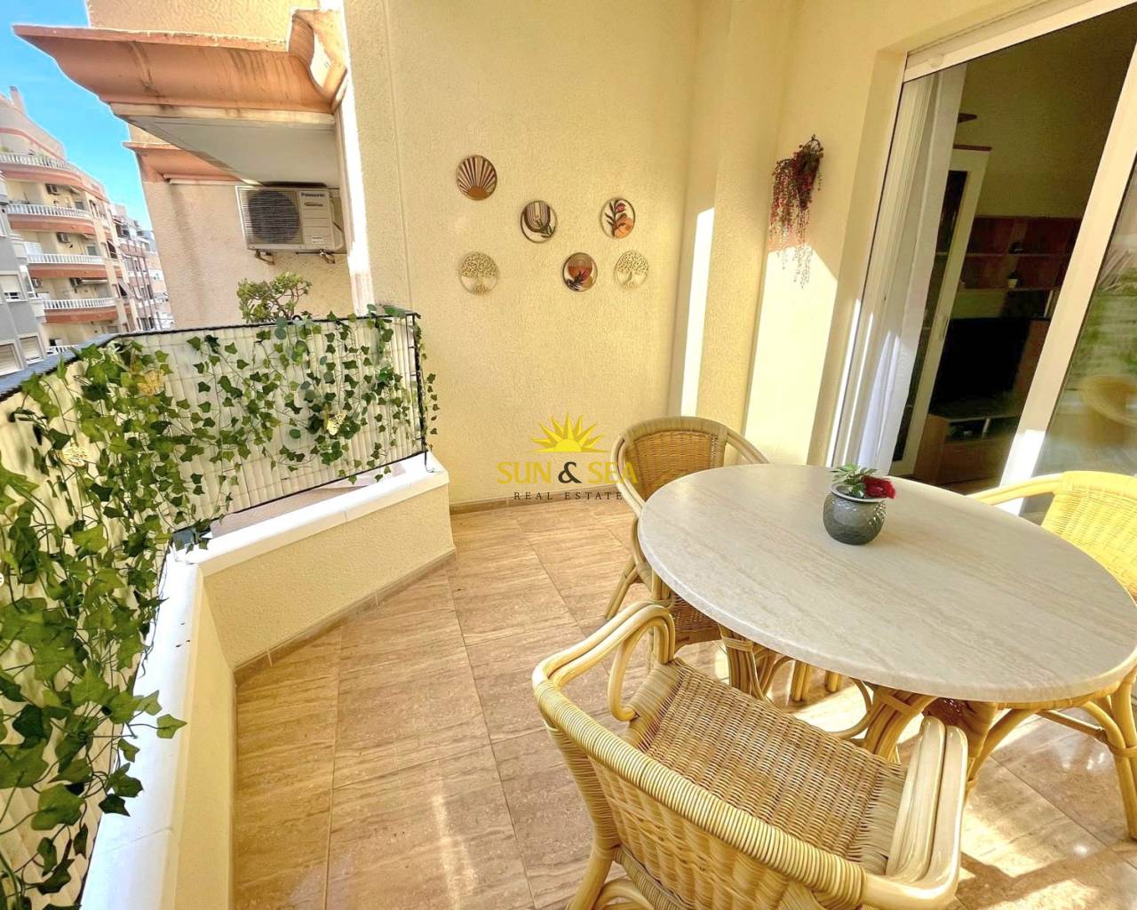 Appartement - Location longue durée - Torrevieja - Playa del Cura