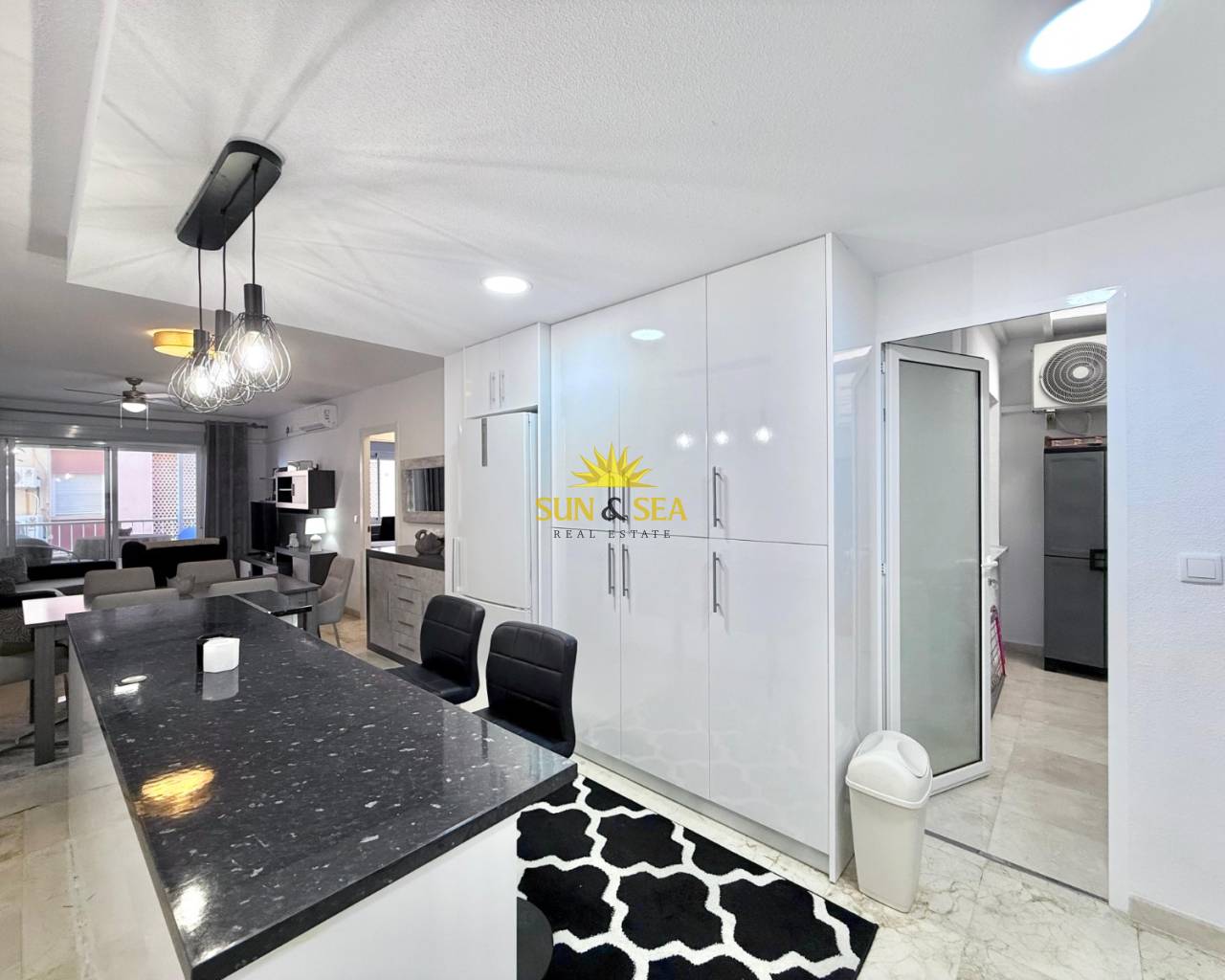 Appartement - Location longue durée - Torrevieja - Playa del Cura