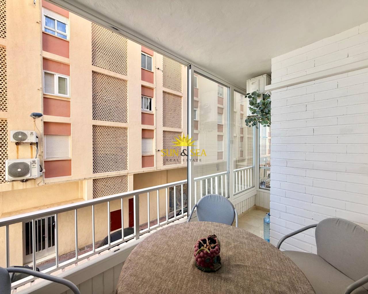 Appartement - Location longue durée - Torrevieja - Playa del Cura