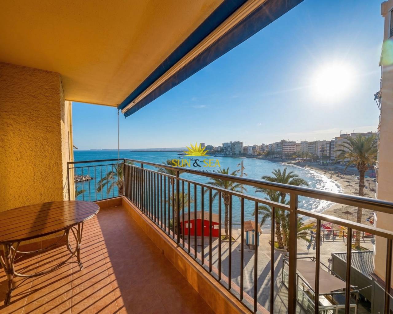 Appartement - Location longue durée - Torrevieja - Playa del Cura