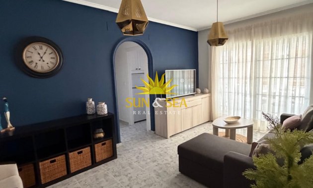 Appartement - Verhuur Korte Termijn - Torrevieja - La Mata