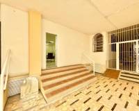 Аренда на длительный срок - Commercial - Torrevieja - Curva del Palangre