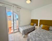 Аренда на длительный срок - Смежный дом - Orihuela Costa - La Florida