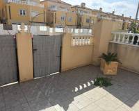 Аренда на длительный срок - Villa - Orihuela Costa - La Zenia