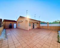 Аренда на длительный срок - Villa - San Pedro del Pinatar - San Pedro de Pinatar