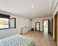 Аренда на длительный срок - Villa - Torrevieja - El Chaparral