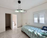 Аренда на длительный срок - Villa - Torrevieja - El Chaparral