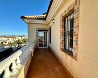 Аренда на длительный срок - Villa - Torrevieja - El Chaparral