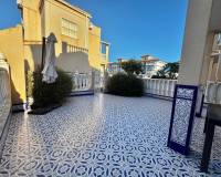 Аренда на длительный срок - Villa - Torrevieja - La Mata