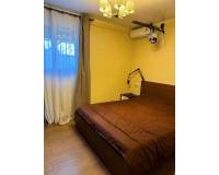 Аренда на длительный срок - Villa - Torrevieja - La Mata