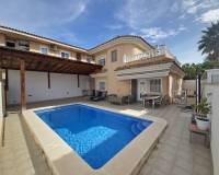 Аренда на длительный срок - Villa - Torrevieja - Los altos