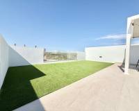 Аренда на длительный срок - Villa - Torrevieja - Los balcones