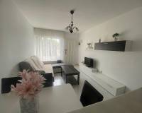 Аренда на длительный срок - Villa - Torrevieja - Los balcones