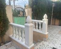Аренда на длительный срок - Villa - Torrevieja - Los balcones