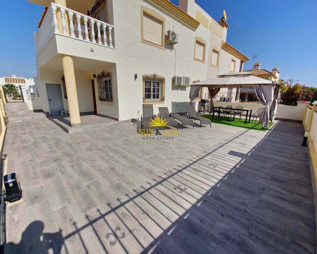 Bungalow - Alquiler a largo plazo - Orihuela Costa - Villamartín