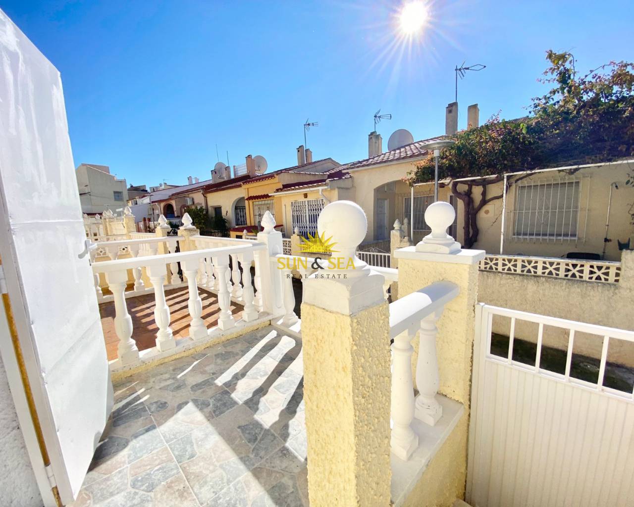 Bungalow - Alquiler a largo plazo - San Fulgencio - San Fulgencio