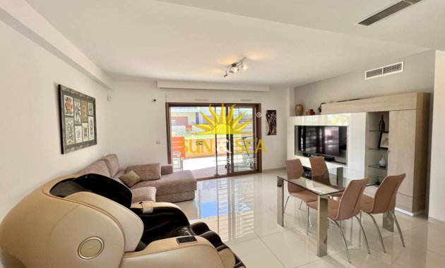 Bungalow - Alquiler a largo plazo - Torre de la Horadada - Torre de la Horadada