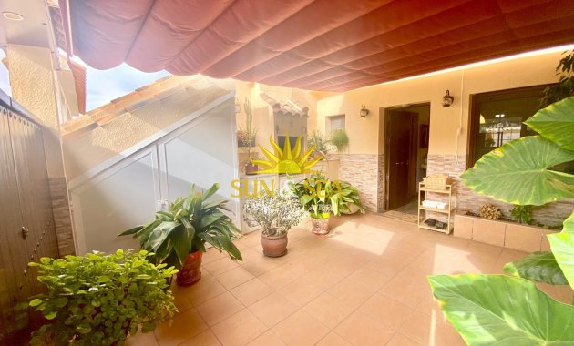 Chalet adosado - Reventa - Torrevieja - Los balcones