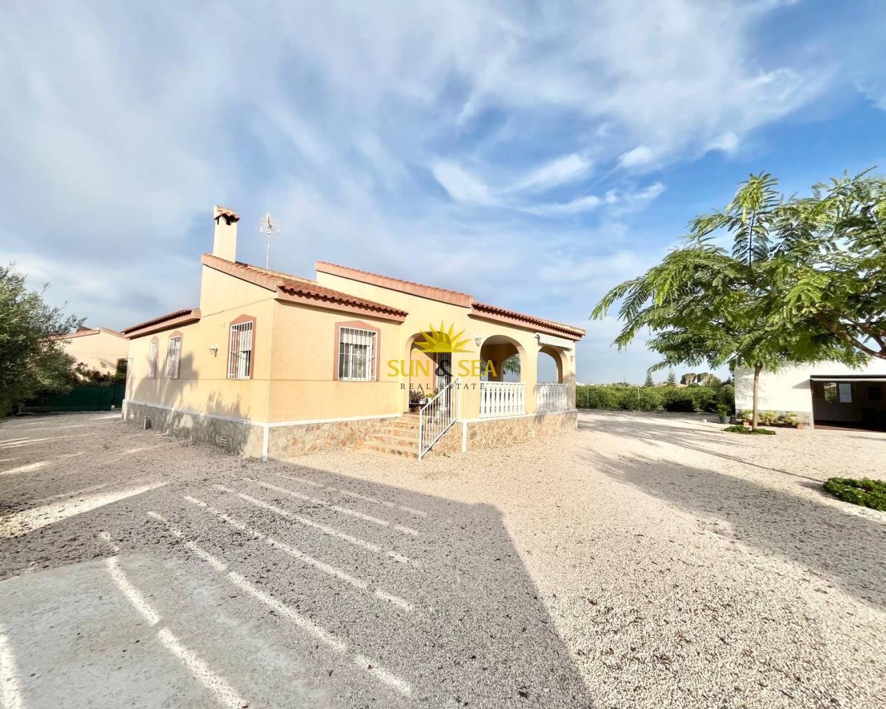 Chalet - Alquiler a largo plazo - Dolores - Dolores