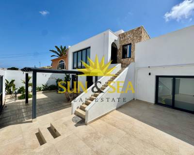 Chalet - Alquiler a largo plazo - Orihuela Costa - RENT-2893R