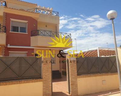 Chalet - Alquiler a largo plazo - Pilar de la Horadada - RENT-1327M