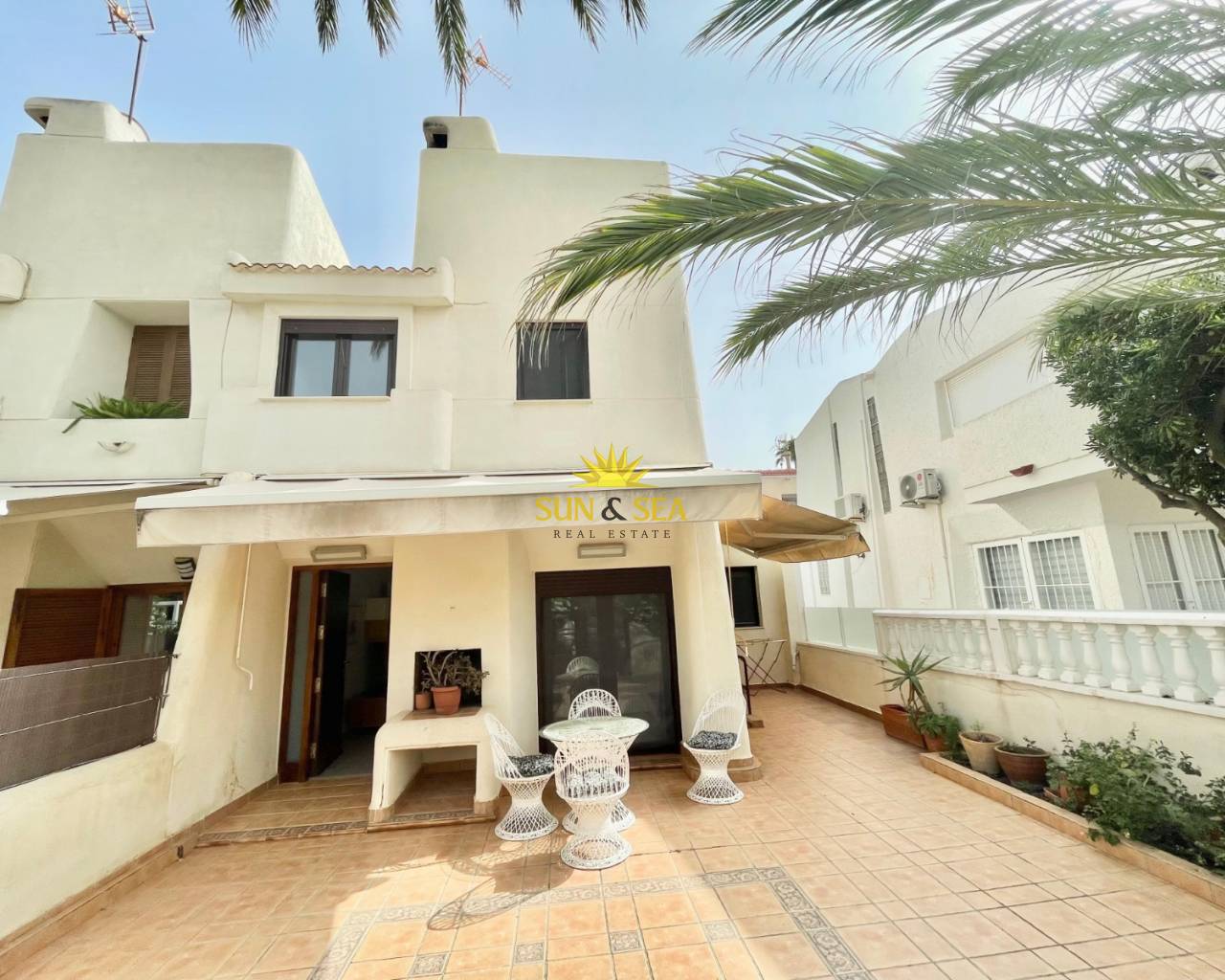 Chalet - Alquiler a largo plazo - Torrevieja - La veleta