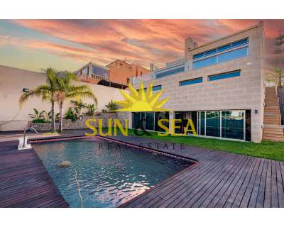 Chalet - Alquiler a largo plazo - Torrevieja - RENT-280R