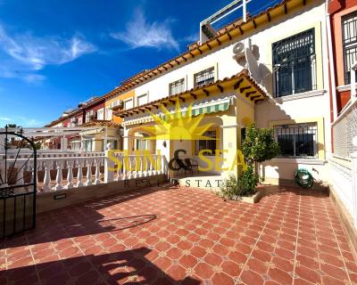 Chalet - Alquiler a largo plazo - Torrevieja - RENT-3002S