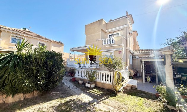 Chalet - Reventa - Torrevieja - Urb. Jardín del Mar