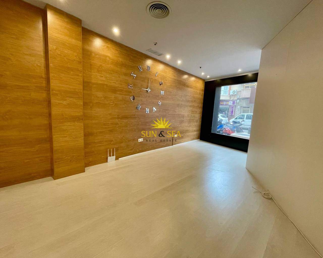 Comercial - Alquiler a largo plazo - Guardamar del Segura - Guardamar