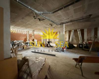 Comercial - Alquiler a largo plazo - Torrevieja - RENT-3047S