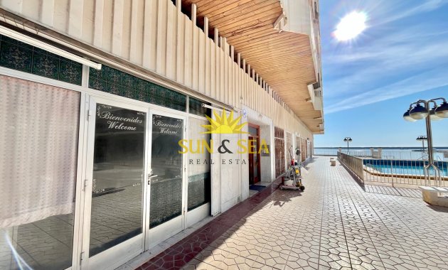 Commercial - Resale - Torrevieja - Playa del Acequión
