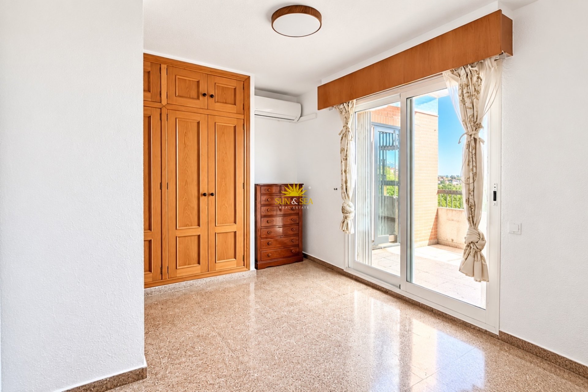 Долгосрочная аренда - Apartment - Alicante (Alacant)