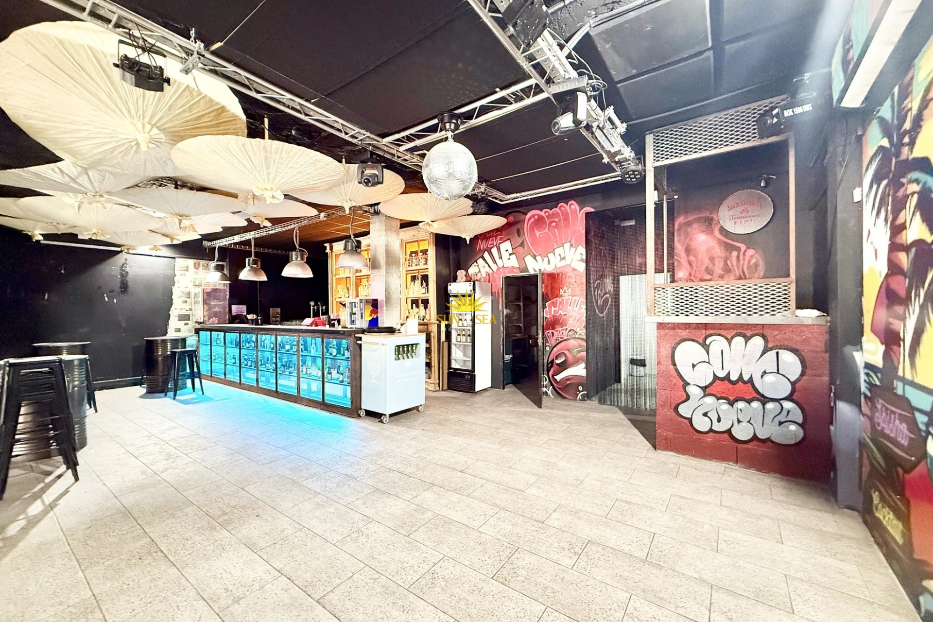 Долгосрочная аренда - Commercial - Torrevieja - Centro