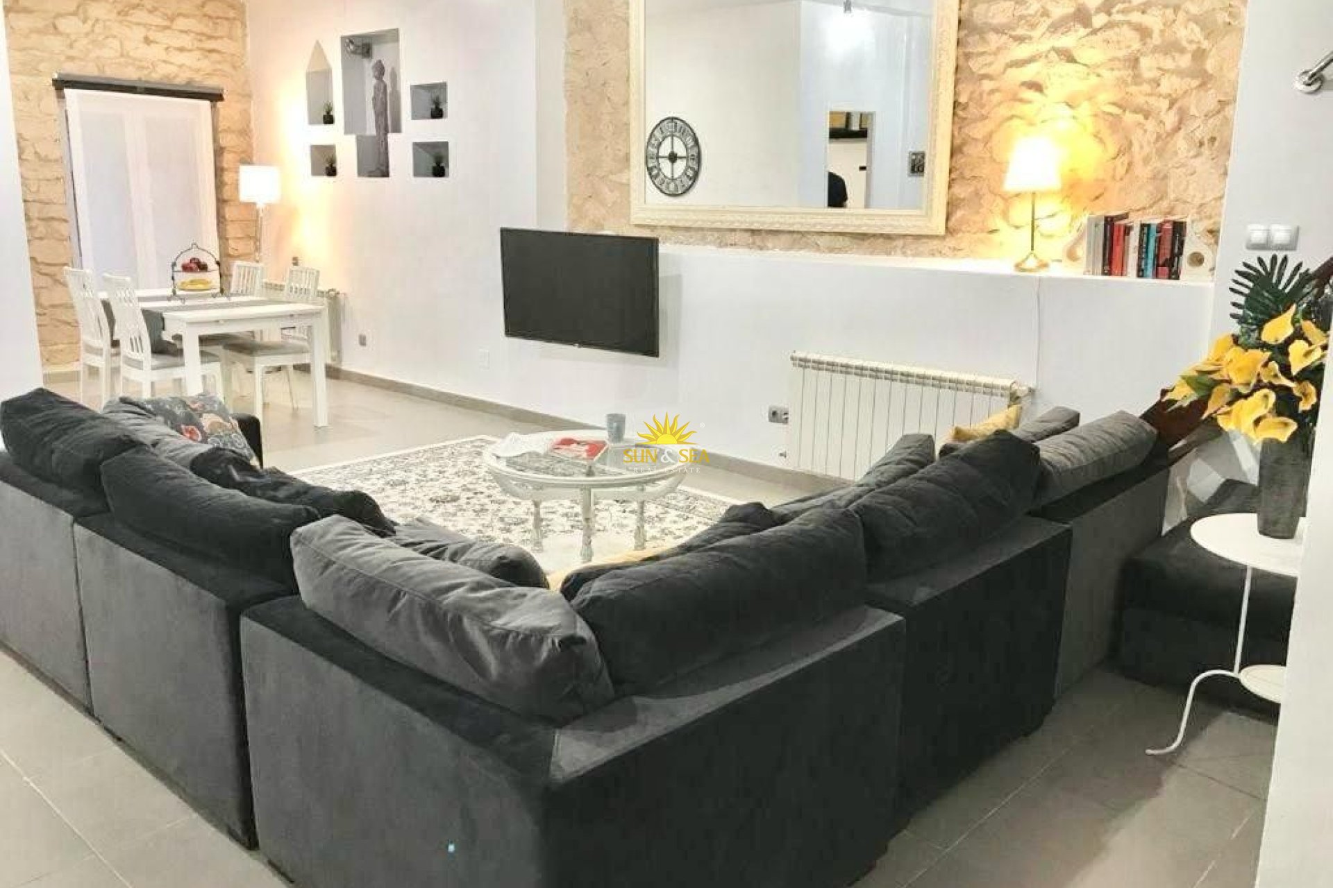 Долгосрочная аренда - Ground Floor - Alicante - Centro